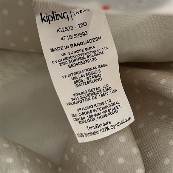 Kipling Art Medium Pride alabaster white multicolor logo rainbow strap tote bag - Picture 13 of 14